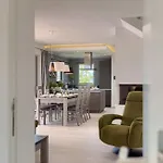 Villa Marika *