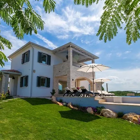 Marika Villa Vižinada