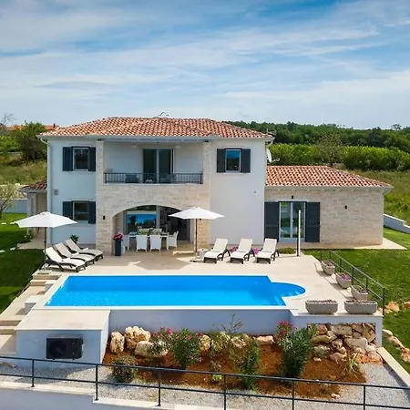 Marika Villa Vižinada